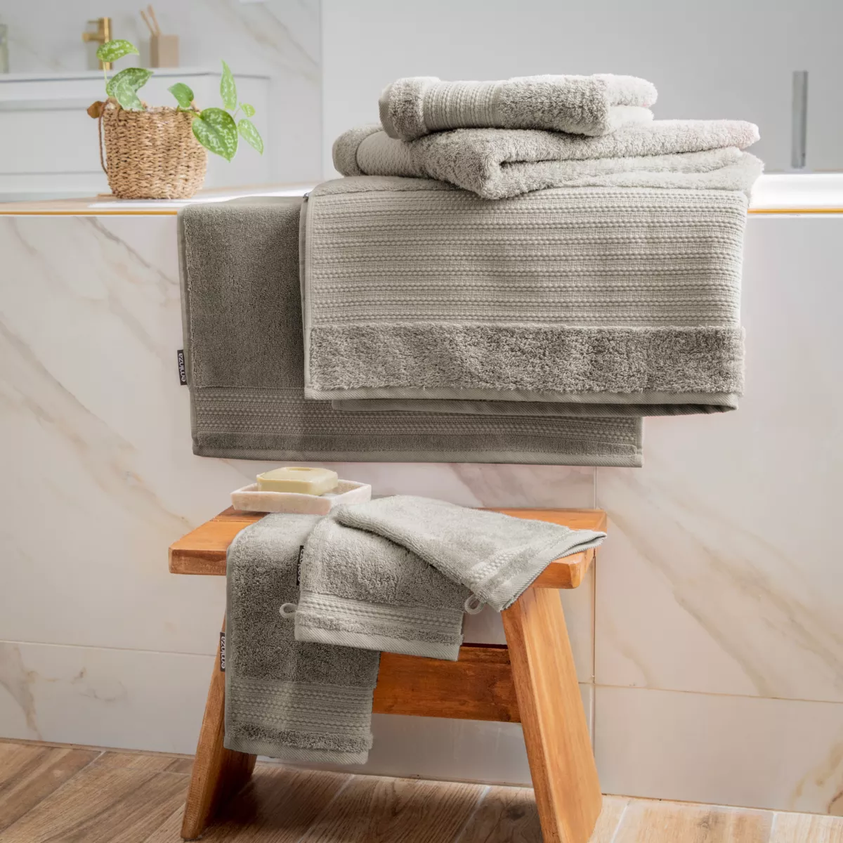 Serviette de bain coton bio (30 x 50 cm) Méline Gris argile
