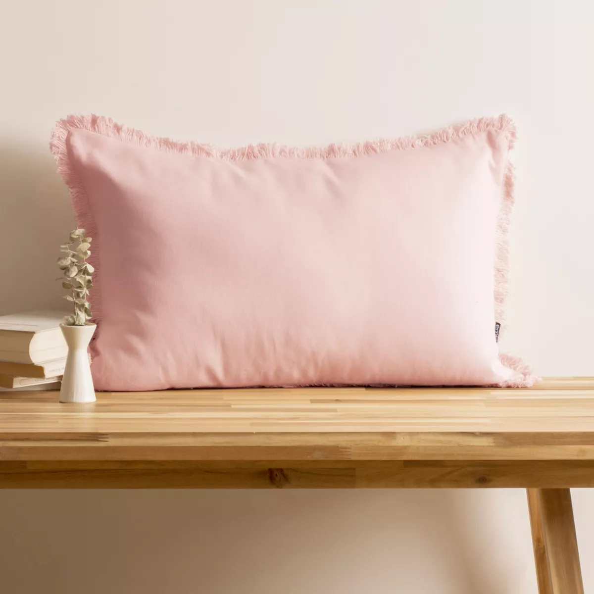 Cojín rectangular en algodón (40 x 60 cm) Pixel con flecos en Rosa empolvado