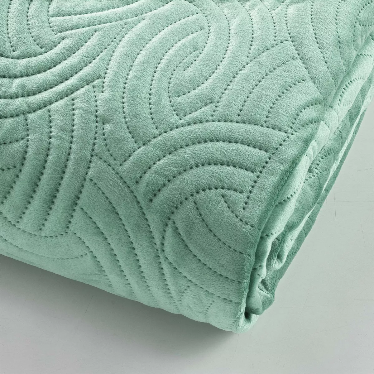 Couvre-lit matelassé et taies d'oreiller velours (240 x 220 cm) Solange Vert sauge