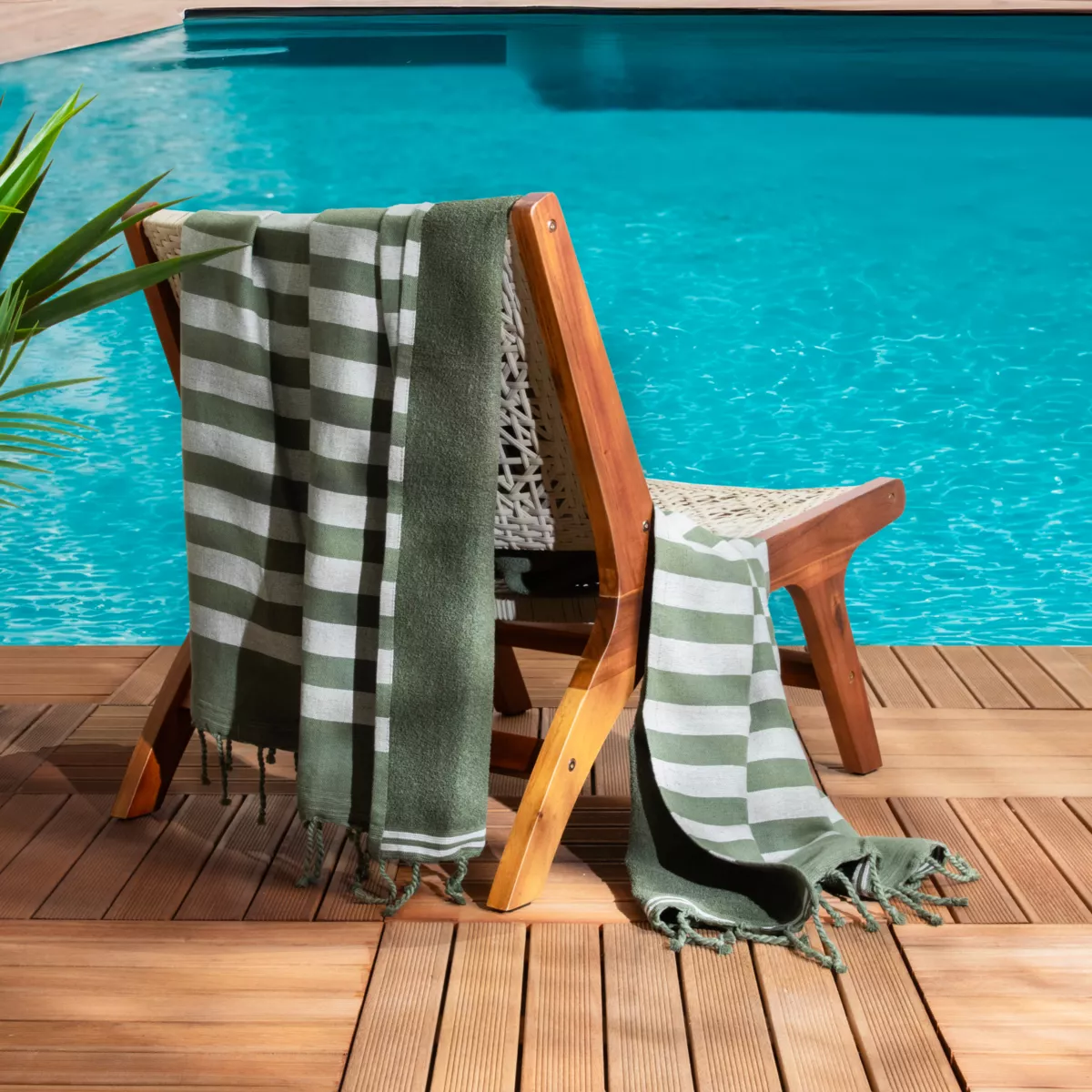  EM - Fouta avec franges 100 x 200 cm Coton tissŽ teint + Žponge CORALIA Kaki 