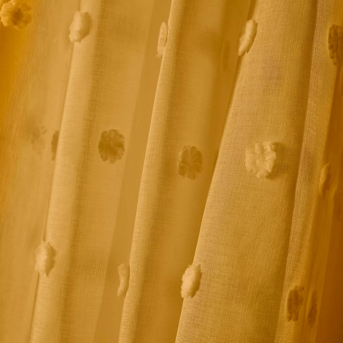 Visillo con ojales y pompones (140 x 280 cm) Emie Amarillo mostaza