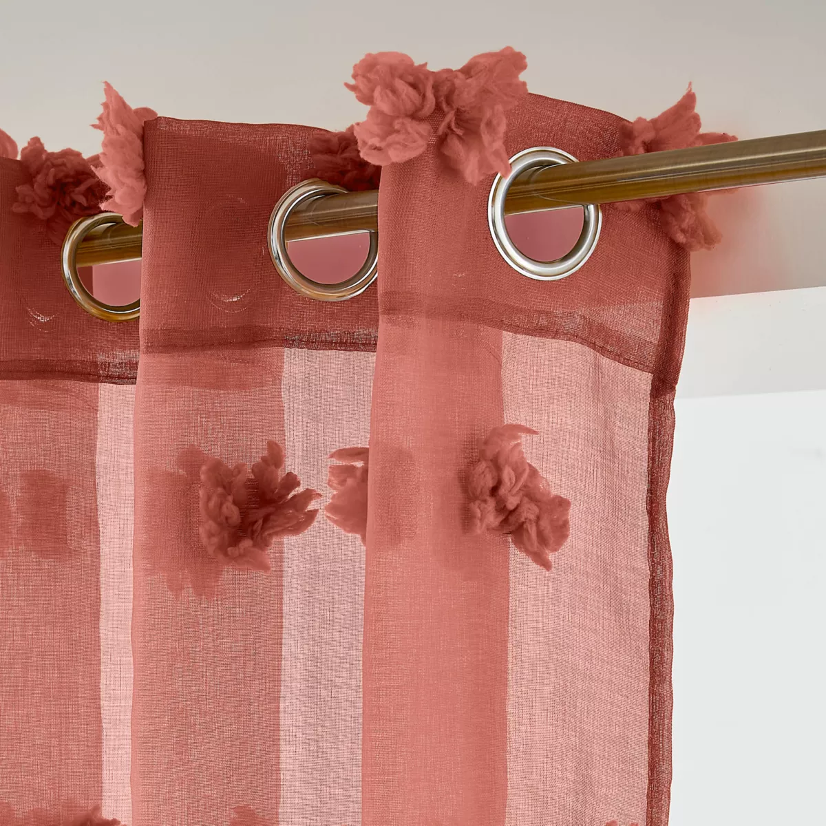 Vitrage met ringen en pompons (140 x 280 cm) Suzie Terracotta
