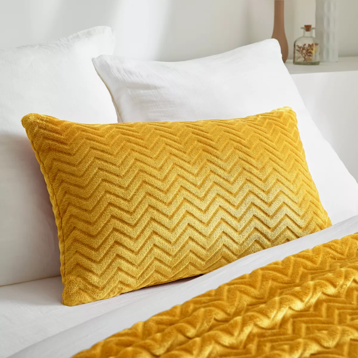 Almohada rectangular en franela (40 x 60 cm) Zag Mostaza Amarilla