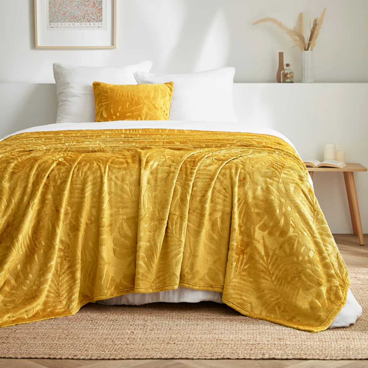 Manta suave en franela (220 x 240 cm) Flora Amarillo mostaza