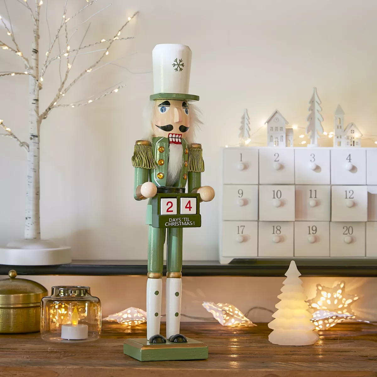 Soldatino Schiaccianoci in legno (H38 cm) Henri e Calendario Verde
