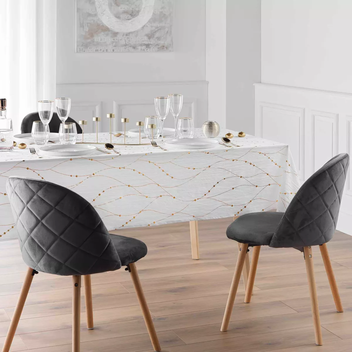 Nappe de Noël rectangulaire anti tache (140 x 240 cm) Firmament Blanc et doré