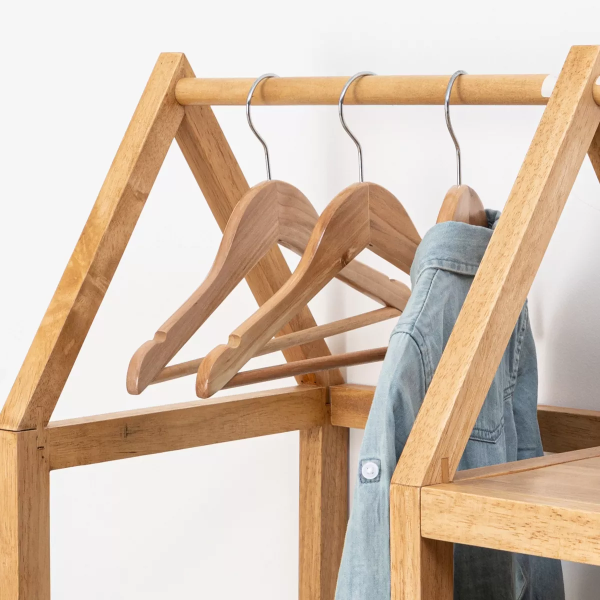 Sæt med 4 børnebøjler i træ (H19 cm) Natural Brun