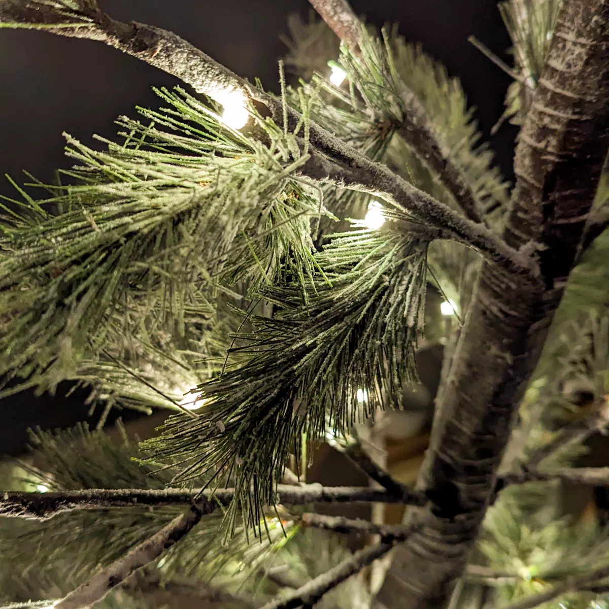 Lichtgevende boom 72 LED (H150 cm) Alpen Kerstboom groen besneeuwd/warm wit