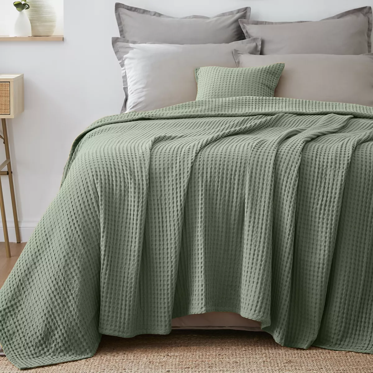 Tagesdecke Baumwolle Wabenoptik (180 x 220 cm) Maya Rosmaringrün