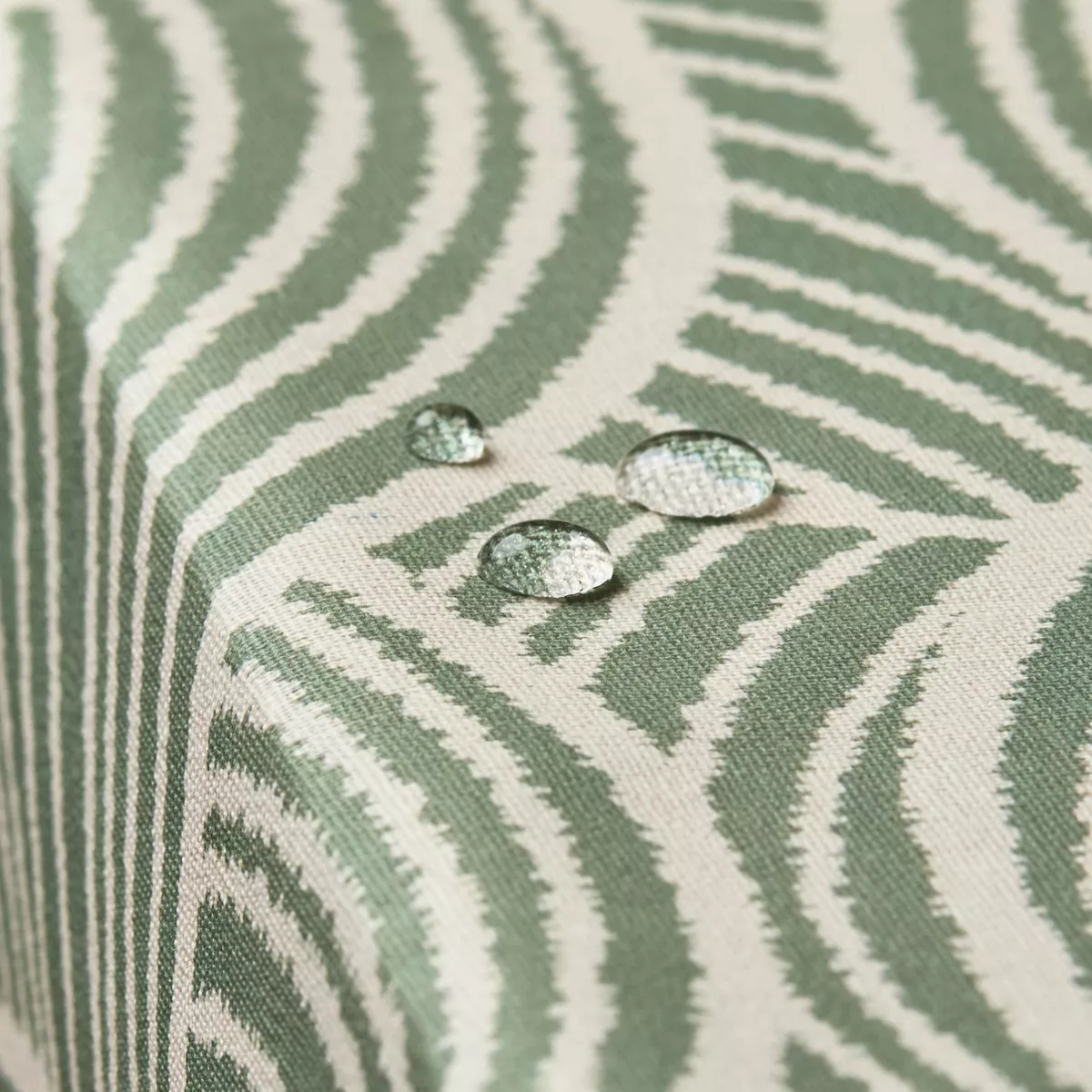 EM - Nappe en coton enduit 150 x 250 cm SARAH vert eucalyptus