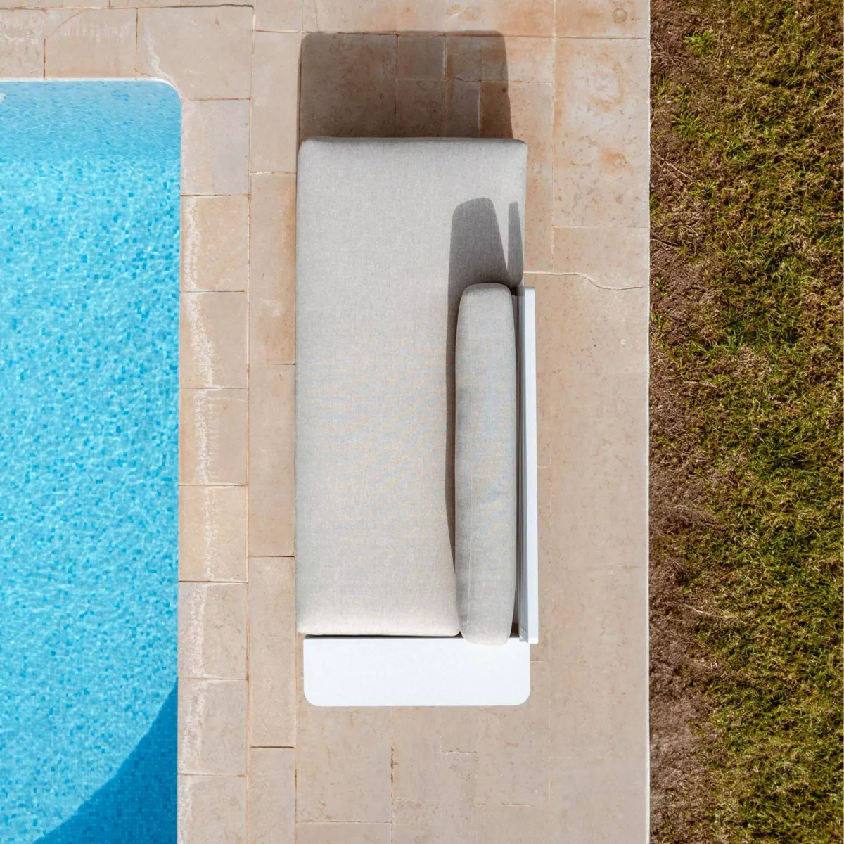 Méridienne de jardin en aluminium Monte Carlo Blanc et taupe