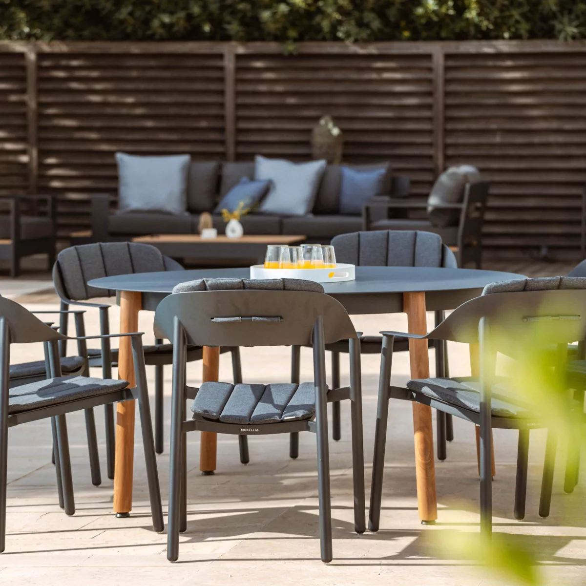 Tavolo da giardino rotondo in alluminio 8 posti (diametro 149 cm) Monte Carlo Grigio antracite