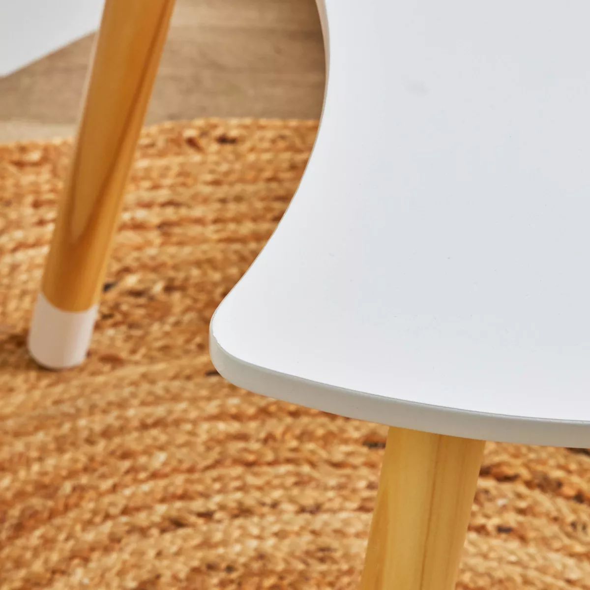 Kindertisch und 1 Kinderstuhl Holz (H44 cm) Stars Weiß