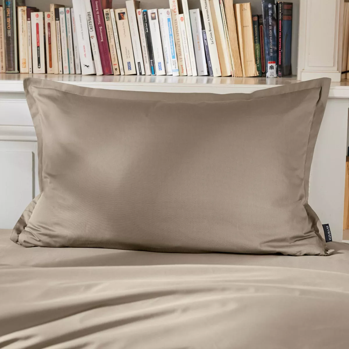 EM - Taie d'oreiller volant plat 50 x 80 cm Percale unie CALI Taupe