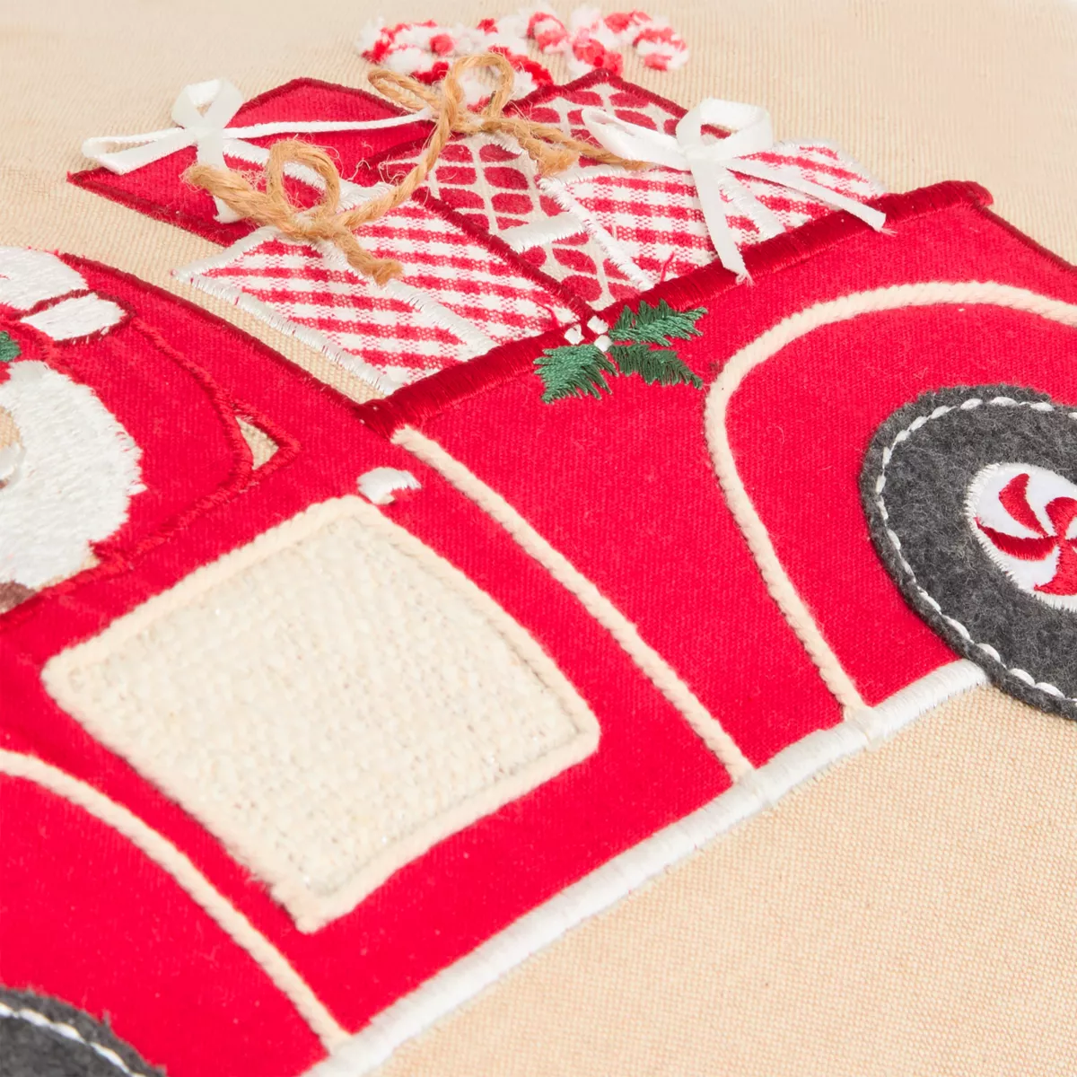 COUSSIN VOITURE père noel  39X59CM rouge