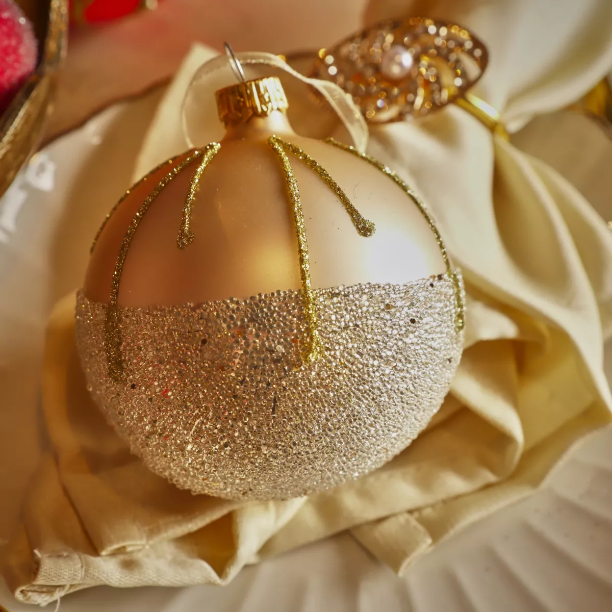 LOT DE 6 (EN VERRE) Boules verre ballotine avec lignes etincelantes dia8cm perle 