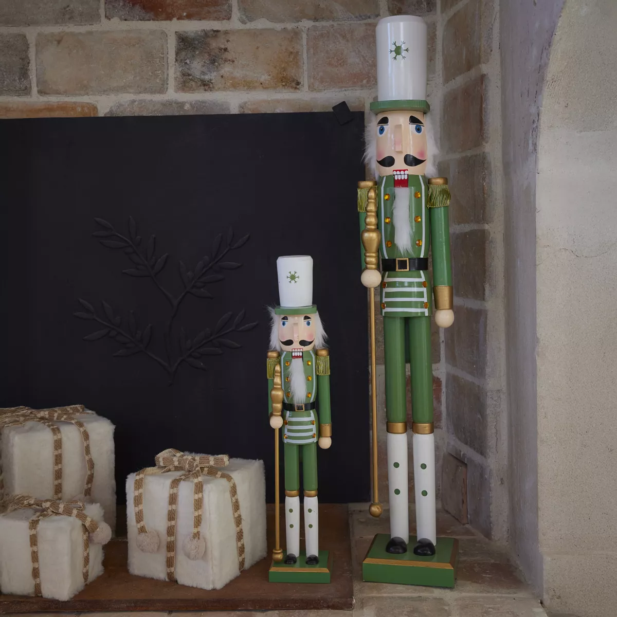 Soldat Casse-noisette en bois (H92 cm) Viktor Vert