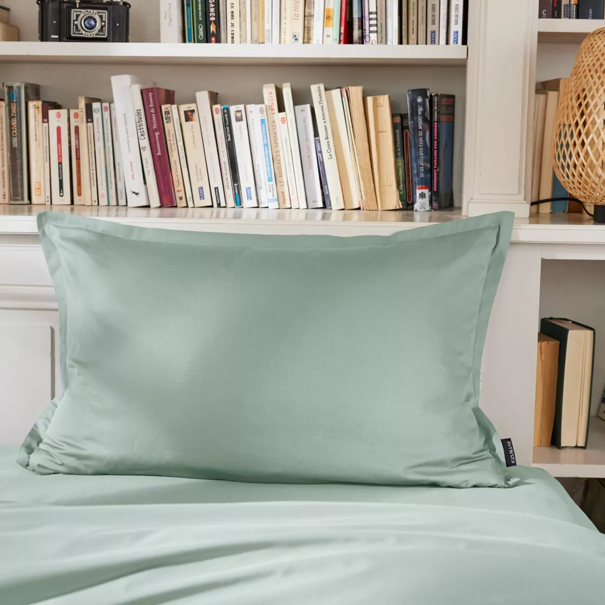 EM - Taie d'oreiller volant plat 50 x 80 cm Percale unie CALI Eucalyptus