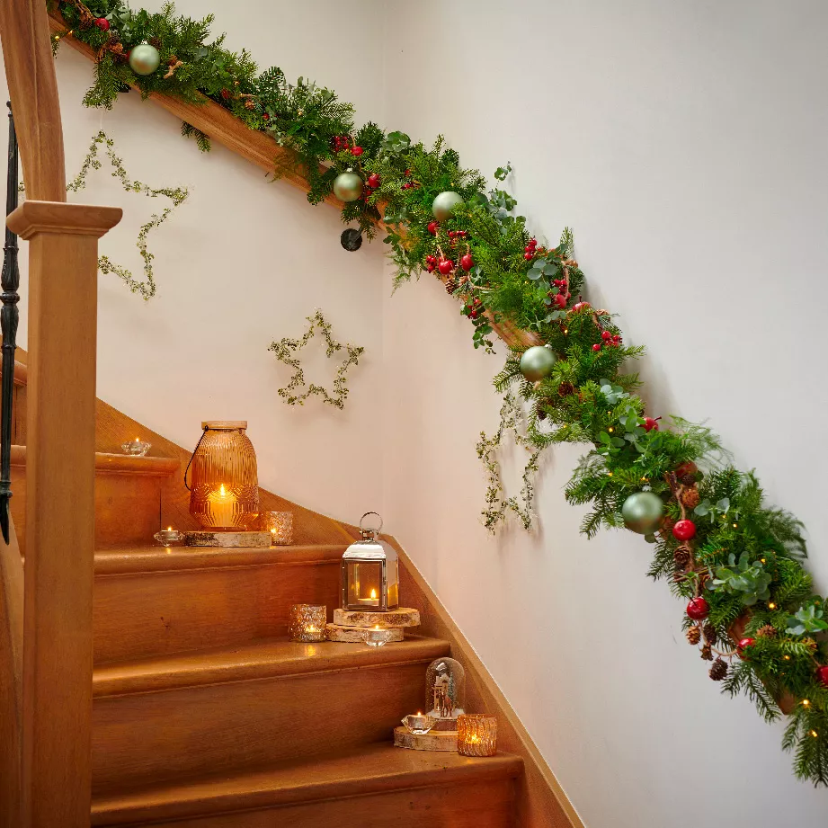 Ghirlanda luminosa per albero a pile (270 cm - D20) Glorious Verde e bianco caldo