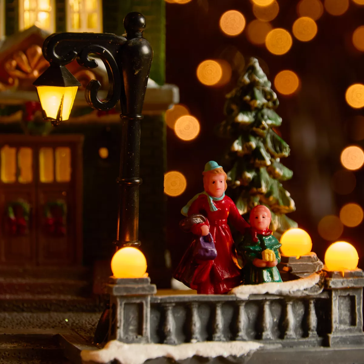 Villaggio di Natale luminoso, animato e musicale Christmas in town