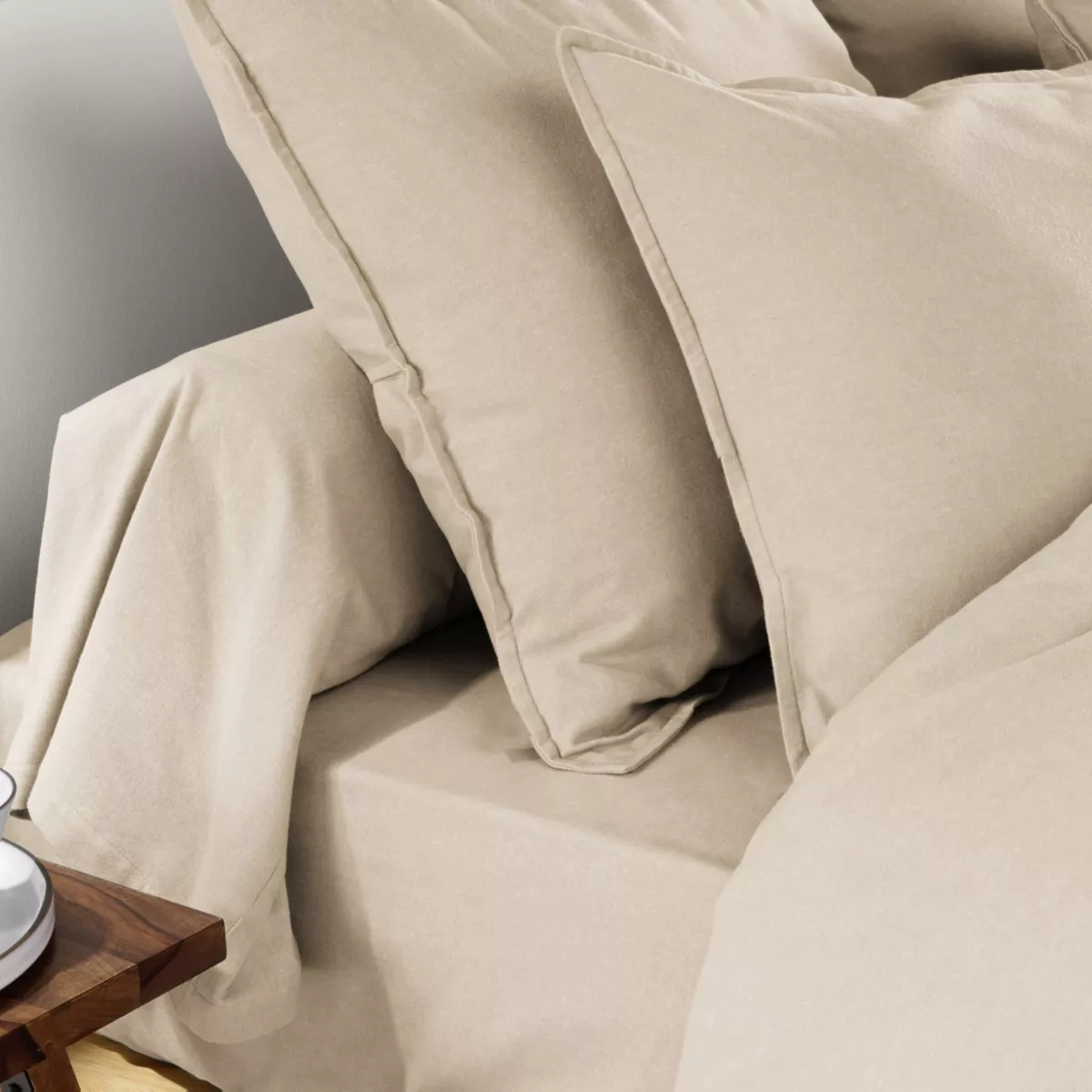 Taie d'oreiller carrée flanelle de coton (63 x 63 cm) Nina Beige