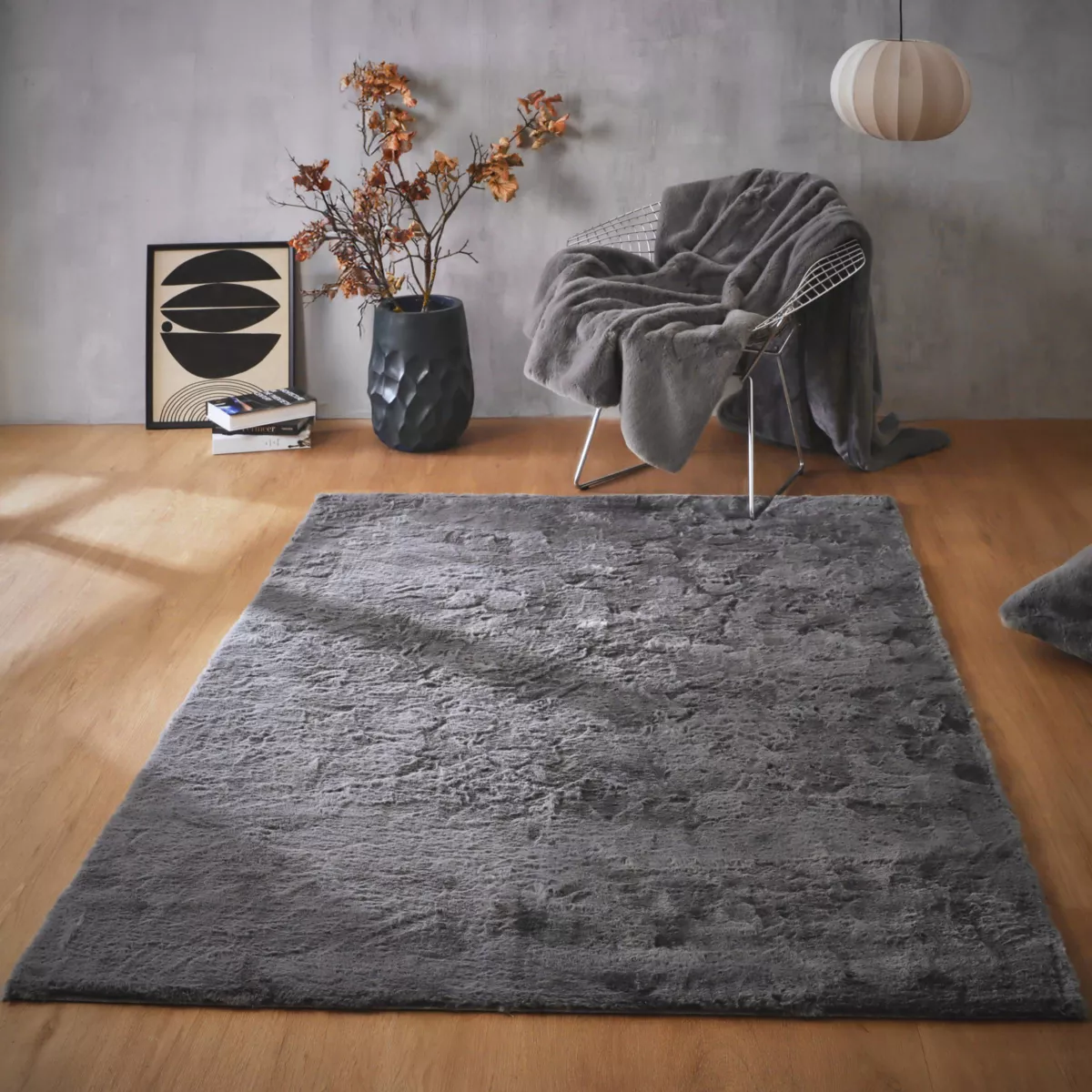 Tapis rectangulaire fausse fourrure (140 x 200 cm) Finn Gris anthracite