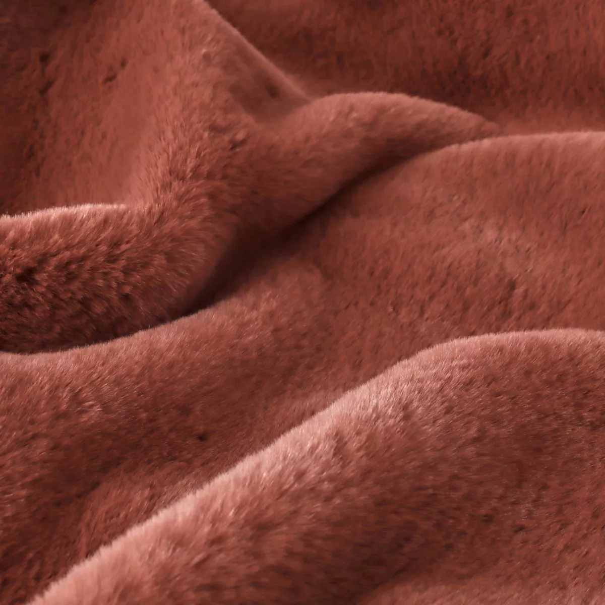 Coussin carré fausse fourrure (45 x 45 cm) Finn Terracotta