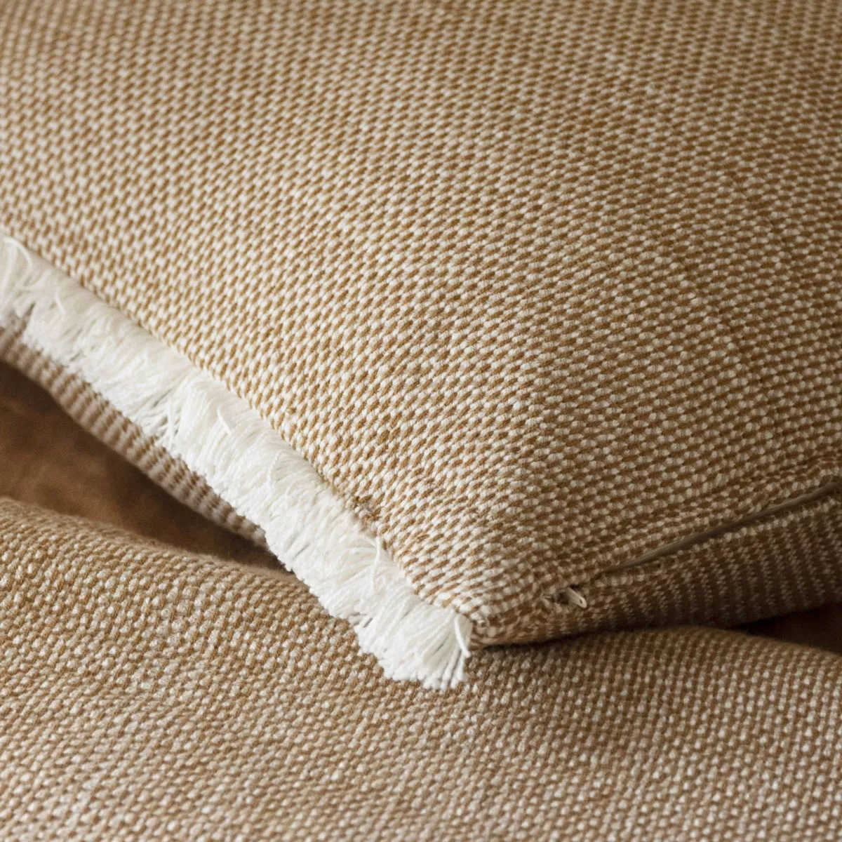 Cuscino rettangolare in cotone testurizzato (50 x 80 cm) Jamy Marrone
