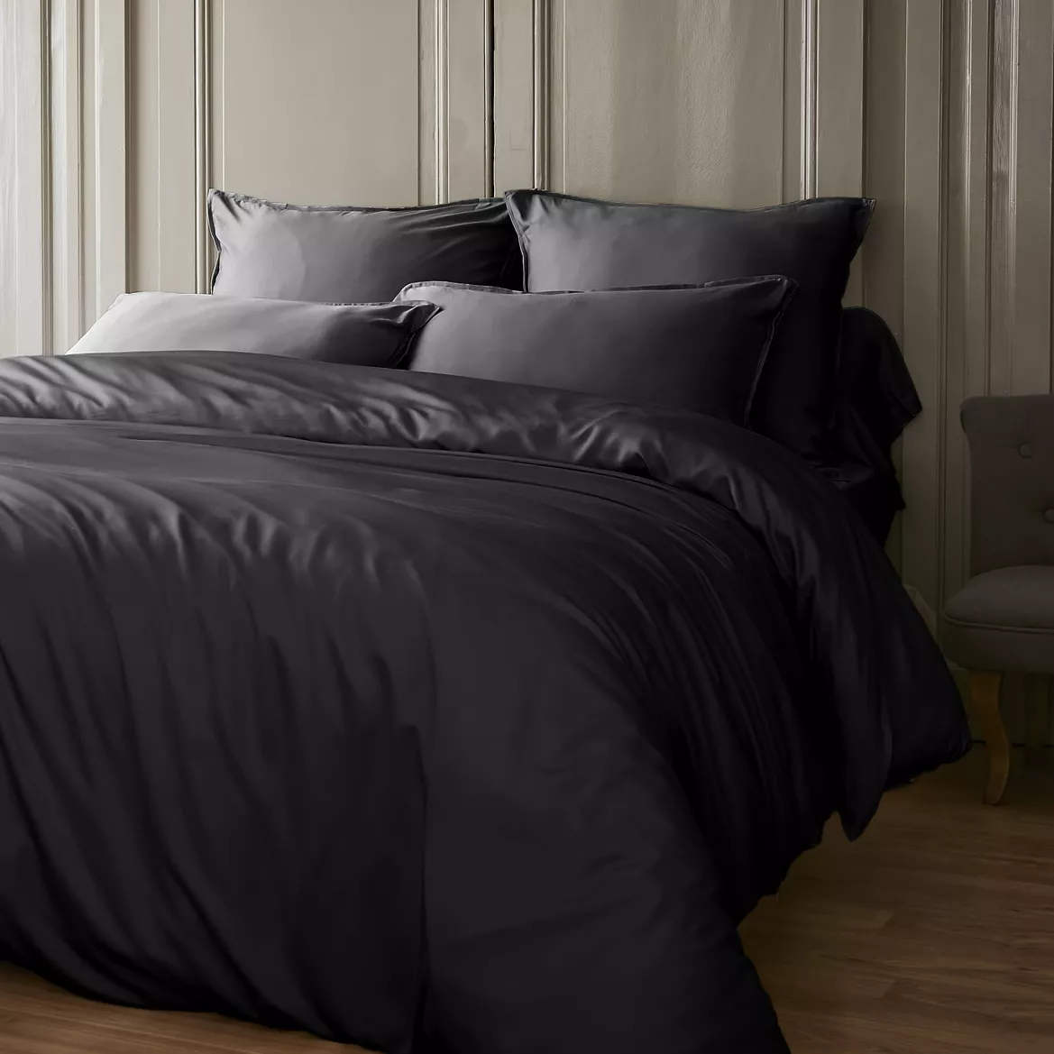 Federa quadrata in satin di bambù (80 x 80 cm) Sienna Nero