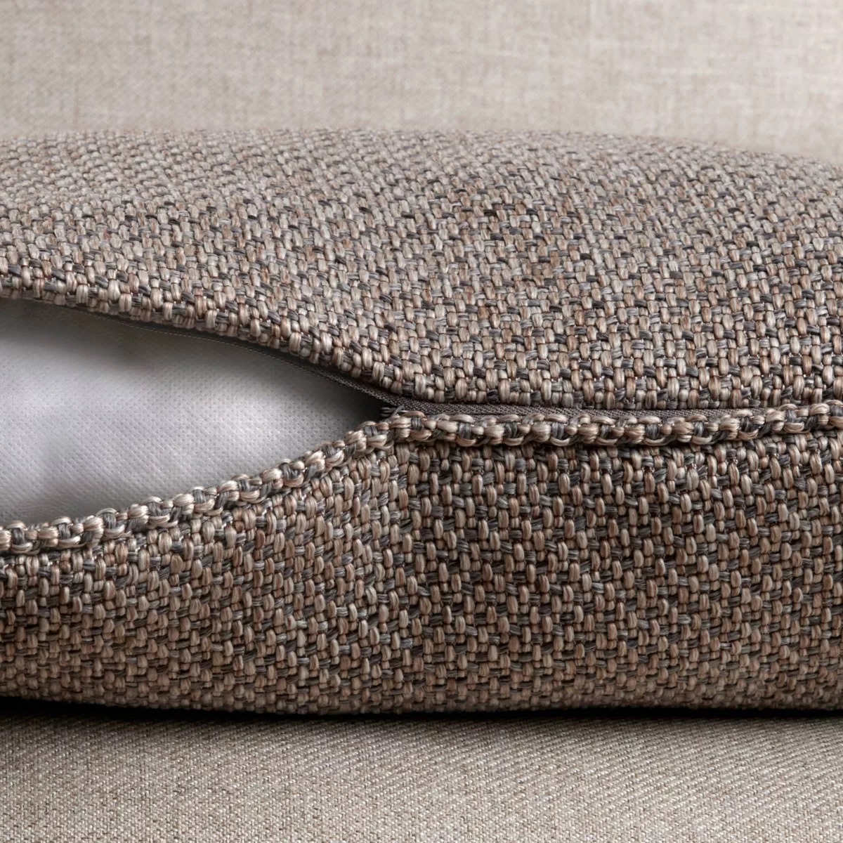 Cojín rectangular efecto jaspeado (40 x 60 cm) James Gris galet