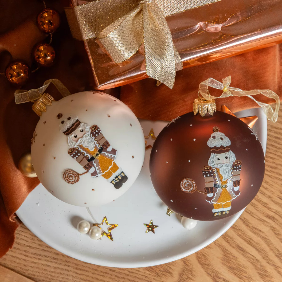 Lot de 6 boules de Noël en verre (D80 mm) Casse-noisettes Chocolatés