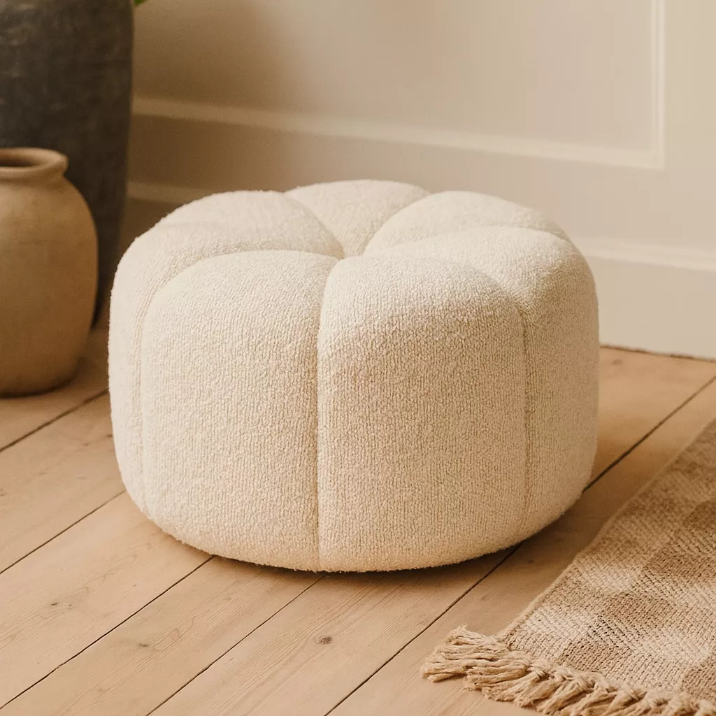 Pouf rotondo con ricciature (D40 x H22 cm) Bianco nordico