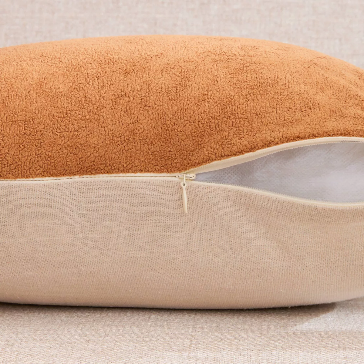 Cuscino quadrato in bouclé (40 x 40 cm) Ava Camel