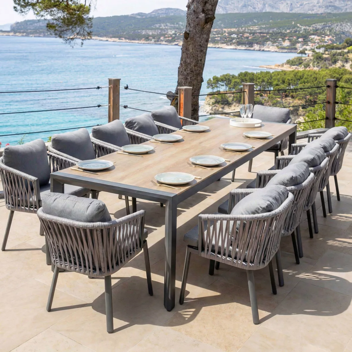Table de jardin extensible en aluminium 12 places (195/247/300 x 96 cm) Amalfi Gris anthracite et bois