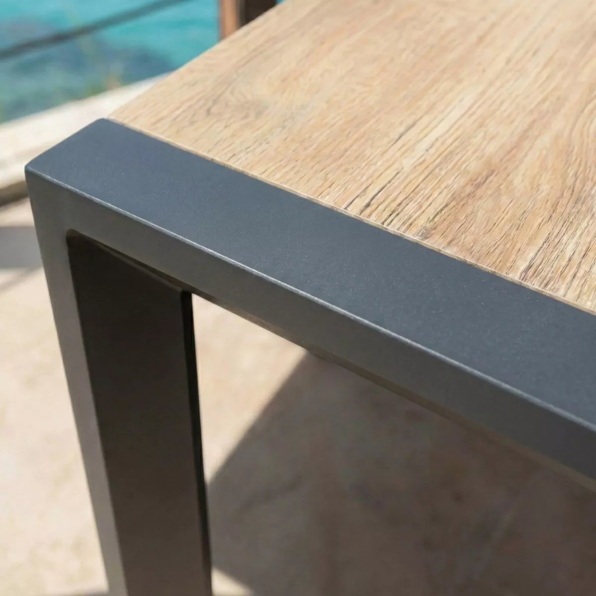 Table de jardin extensible en aluminium 12 places (195/247/300 x 96 cm) Amalfi Gris anthracite et bois