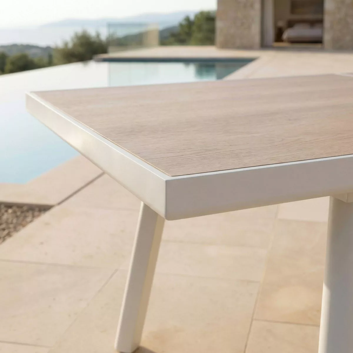 Table de jardin extensible en aluminium 12 places (240/300 x 96 cm) Amalfi Blanc et bois