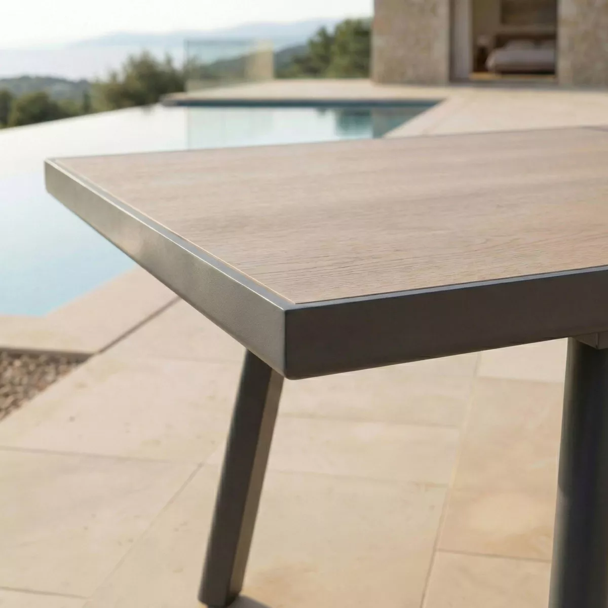 Tavolo da giardino estensibile in alluminio 12 posti (240/300 x 96 cm) Amalfi Grigio antracite e legno