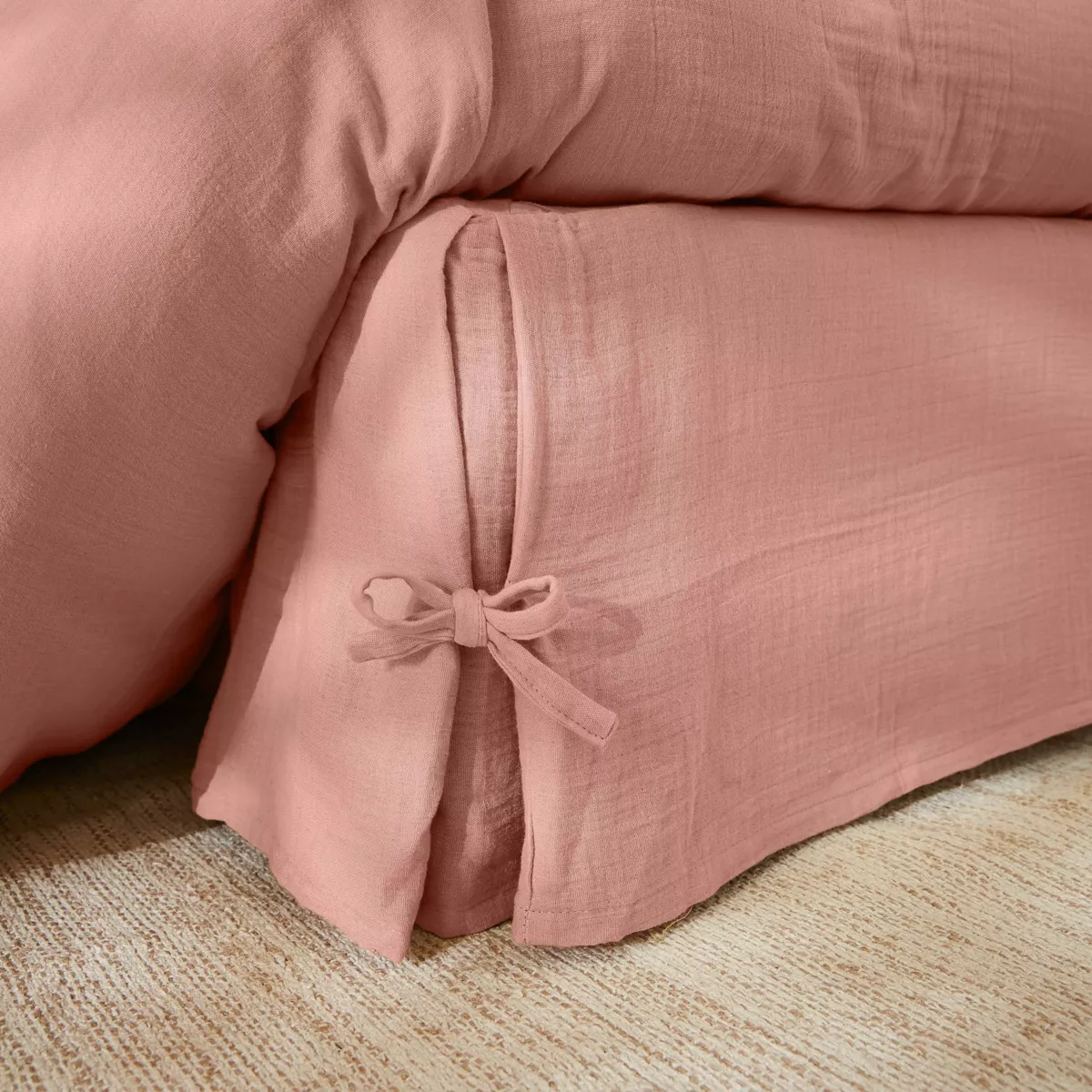 Cache-sommier Gaze de coton (180 x 200 cm) Gaïa Rose pêche 1