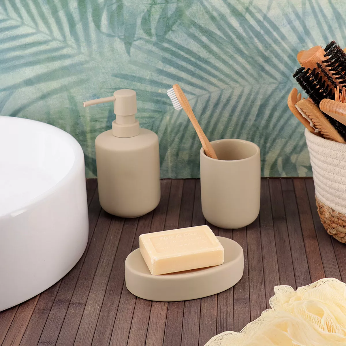 SET GOBELET DISTRIBUTEUR A SAVON ET PORTE SAVON GRES EFFET RUBBER - BEIGE