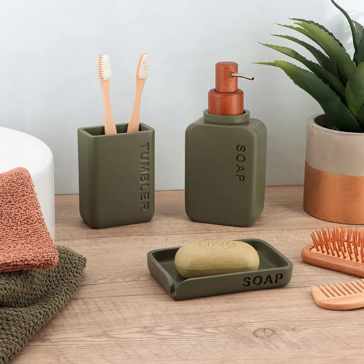 SET GOBELET DISTRIBUTEUR A SAVON ET PORTE SAVON POLYRESINE GRAVE - VERT OLIVE V2