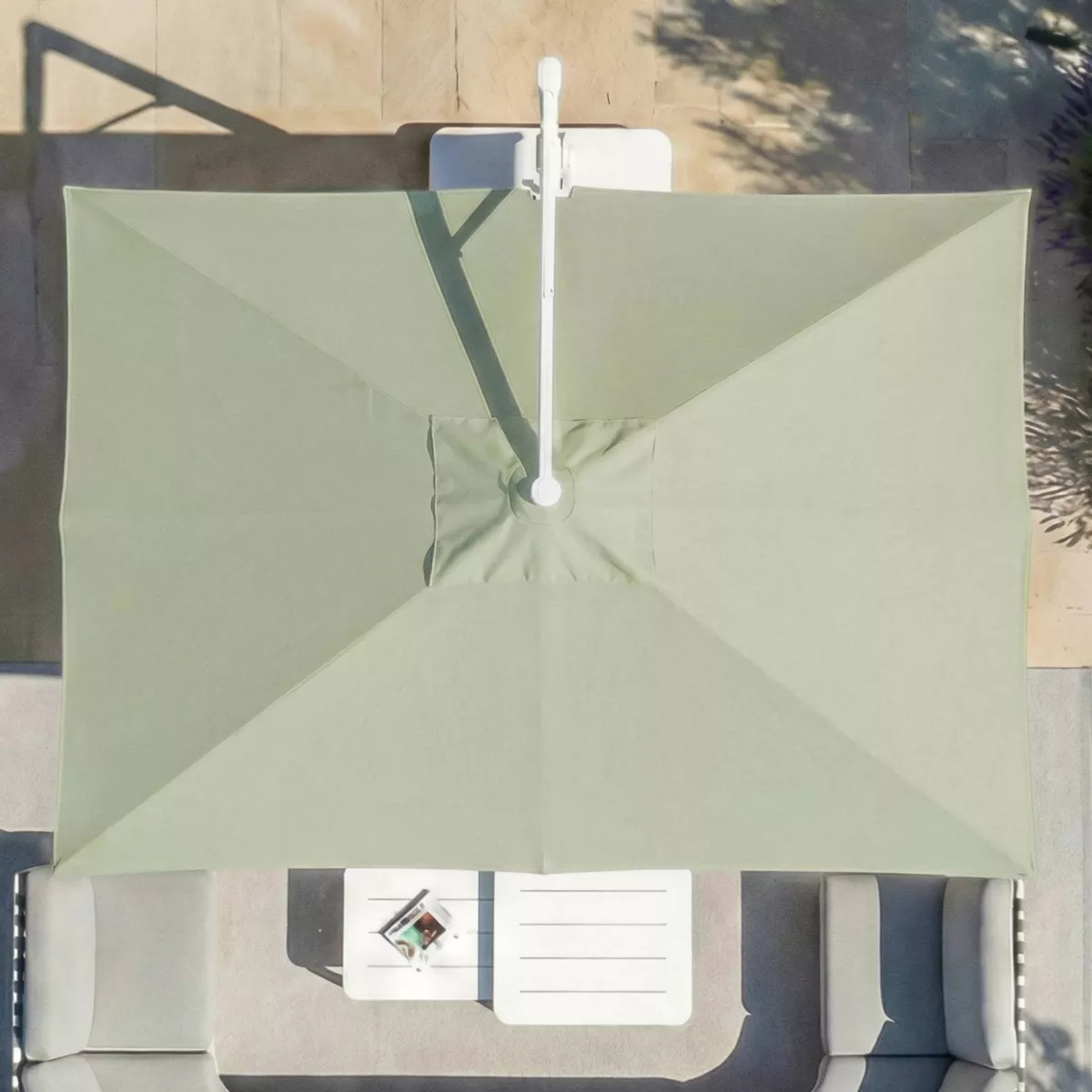 Ombrellone sporgente rettangolare in alluminio con base (3 x 4 m) Elyra Bianco e Verde oliva