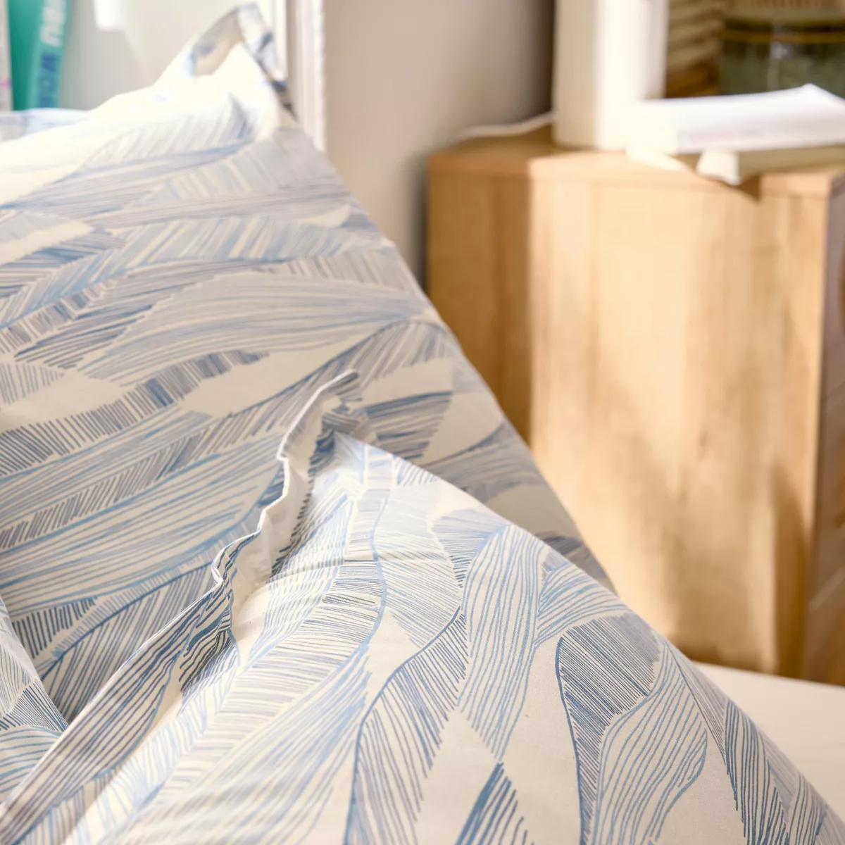 Federa per cuscino rettangolare in cotone lavato (65 x 65 cm) Onde Blu