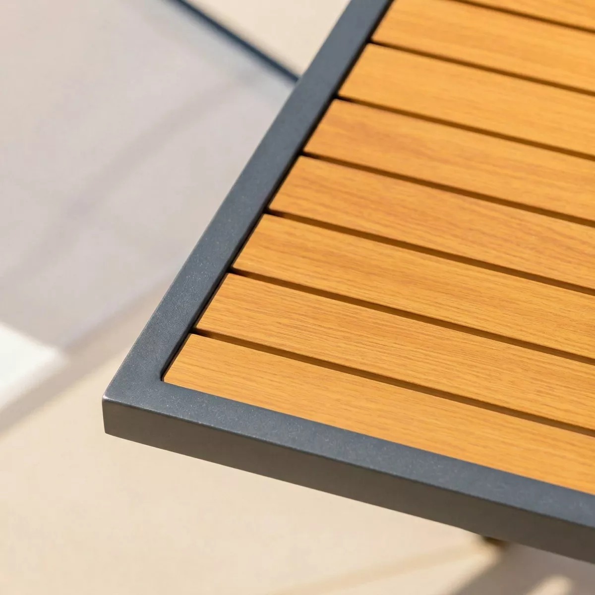 Mesa de jardín extensible 10 personas Aluminio efecto madera Murano (270 x 90 cm) - Gris antracita 4