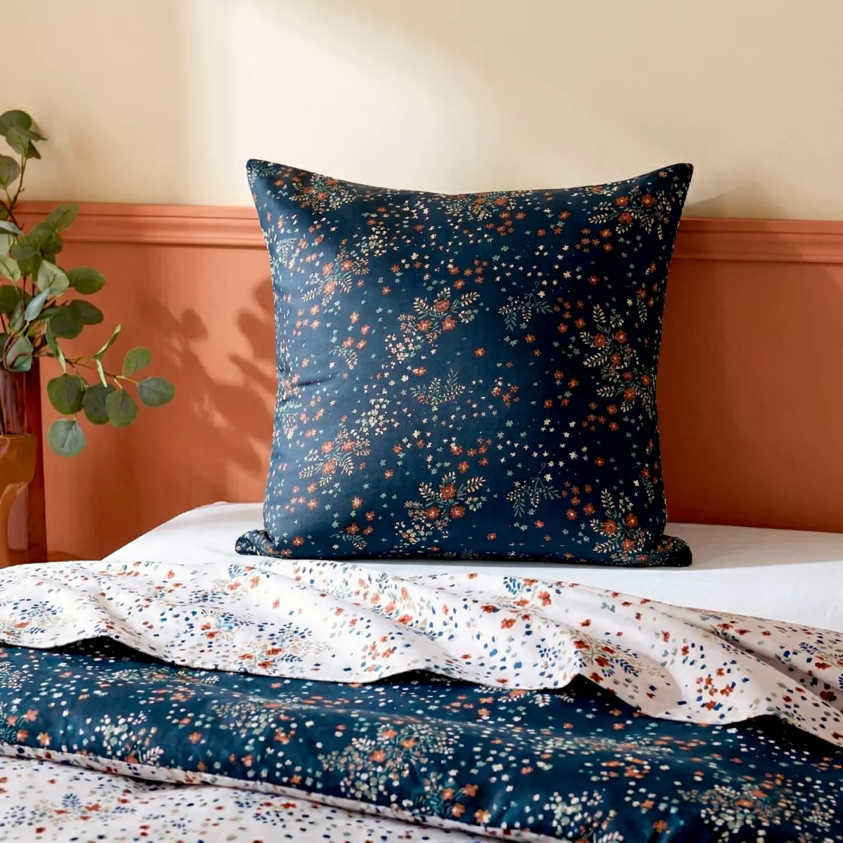 Federa cuscino quadrata in raso di cotone (65 x 65 cm) Lilou Blu navy