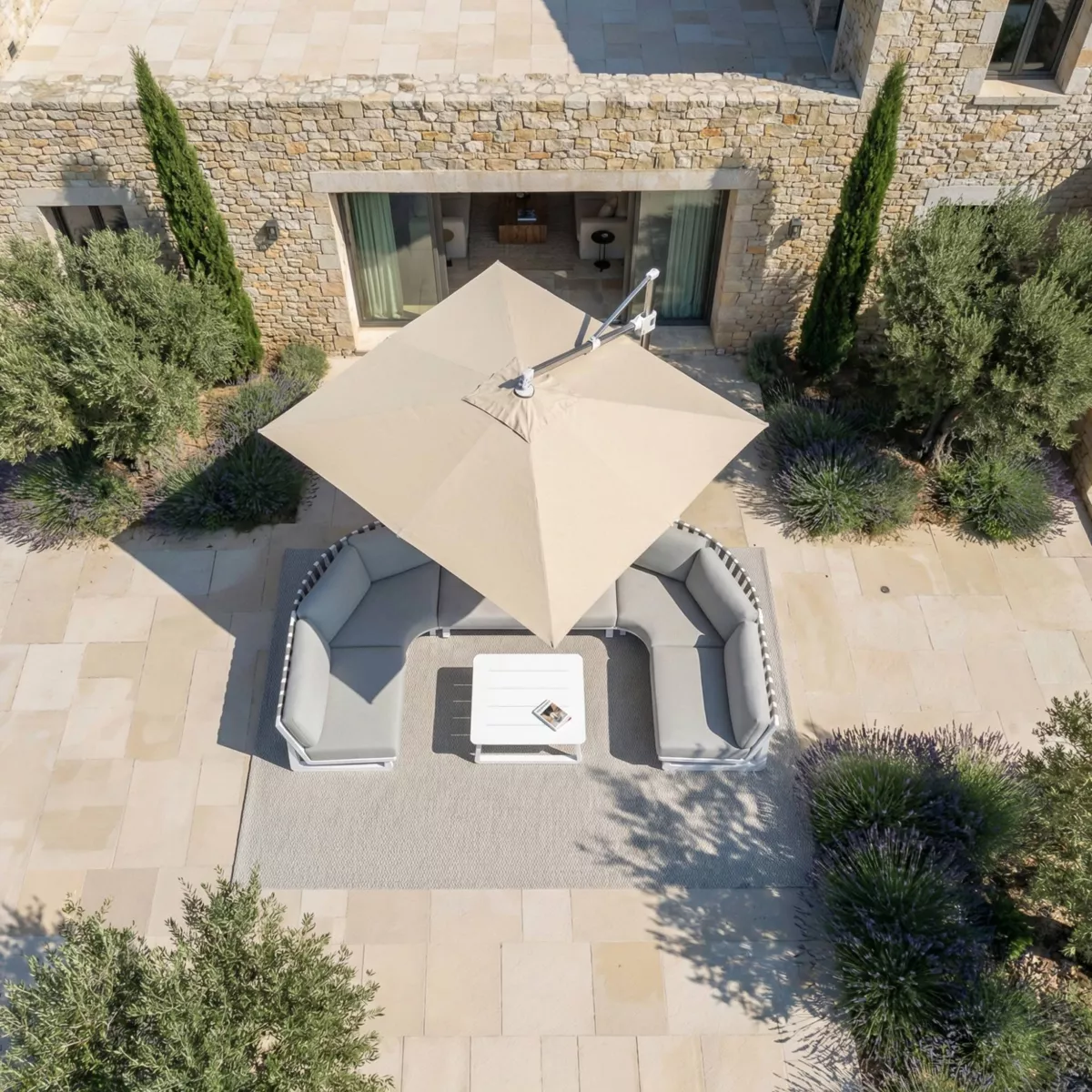 Ombrellone sporgente quadrato in alluminio con base (3 x 3 m) Elyra Metallico lucido e Beige