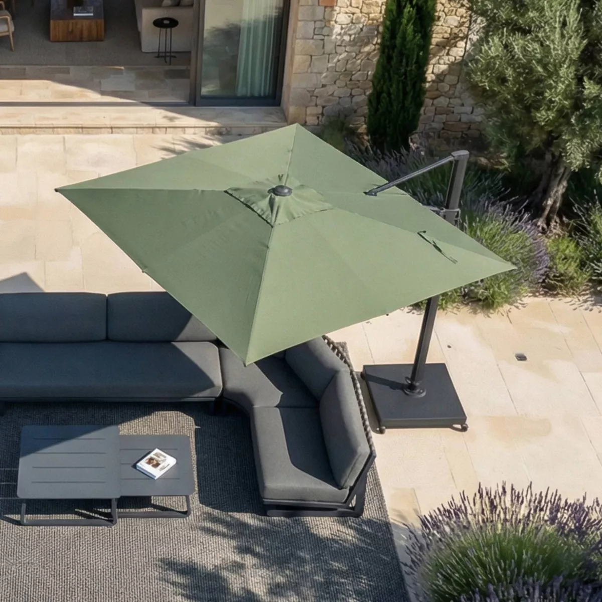 Quadratischer Aluminium-Cantilever-Sonnenschirm mit Ständer (3 x 3 m) Elyra Anthrazit und Olivgrün