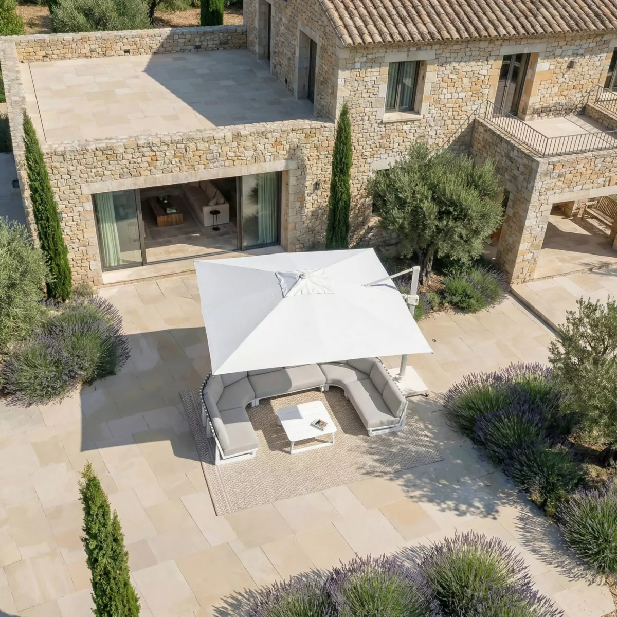 Parasol déporté carré aluminium avec socle (3 x 3 m) Elyra Blanc