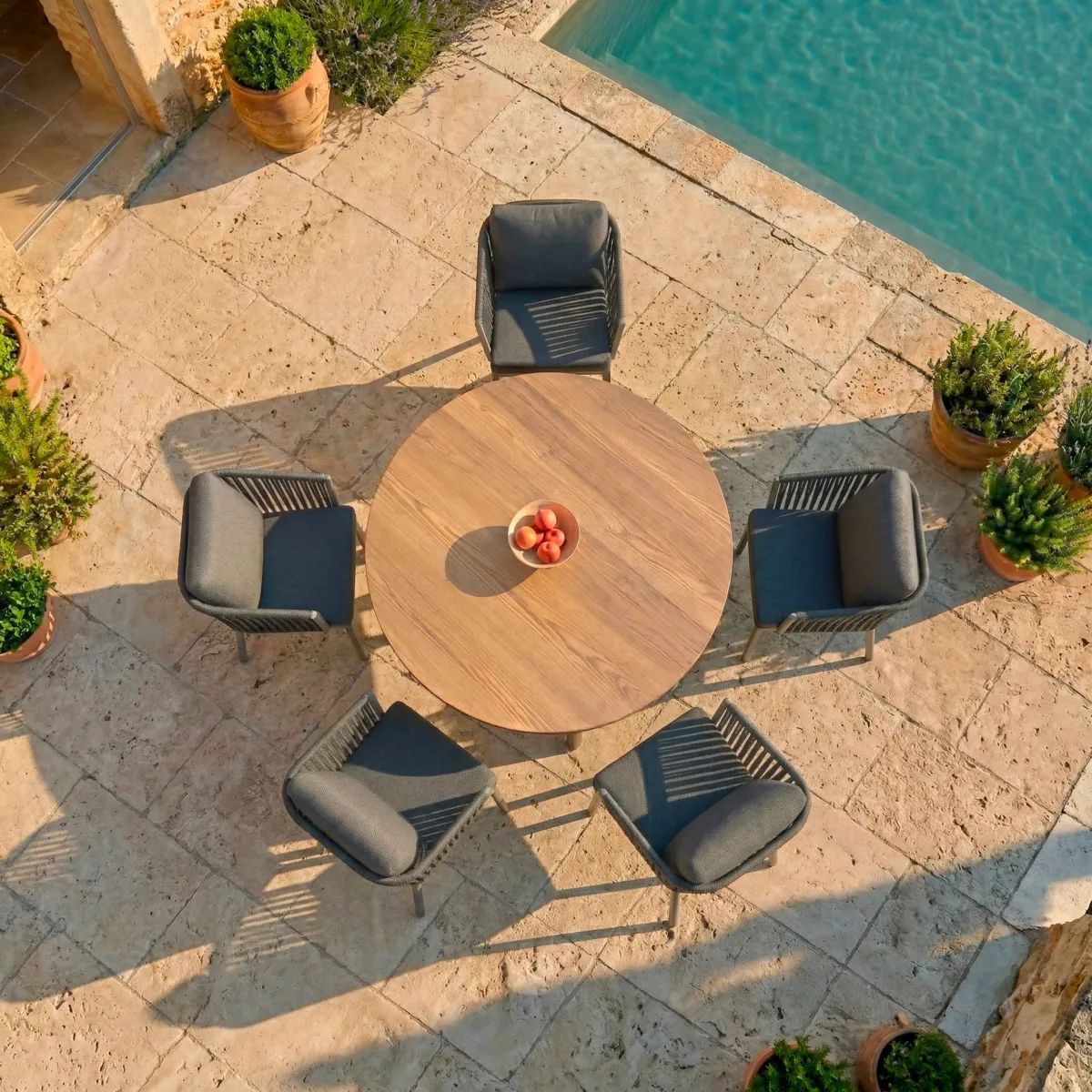 Table de jardin ronde en aluminium 6 places (D120 cm) Amalfi Gris anthracite et bois