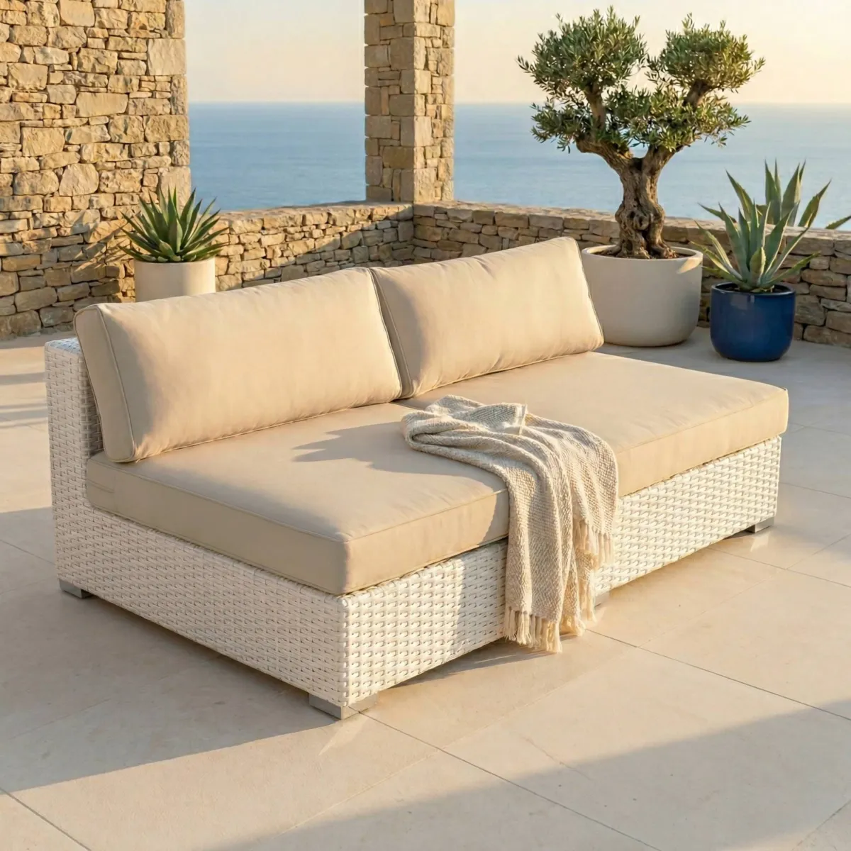 Salotto da giardino in resina intrecciata 4 posti 4 pezzi Palma Bianco e beige