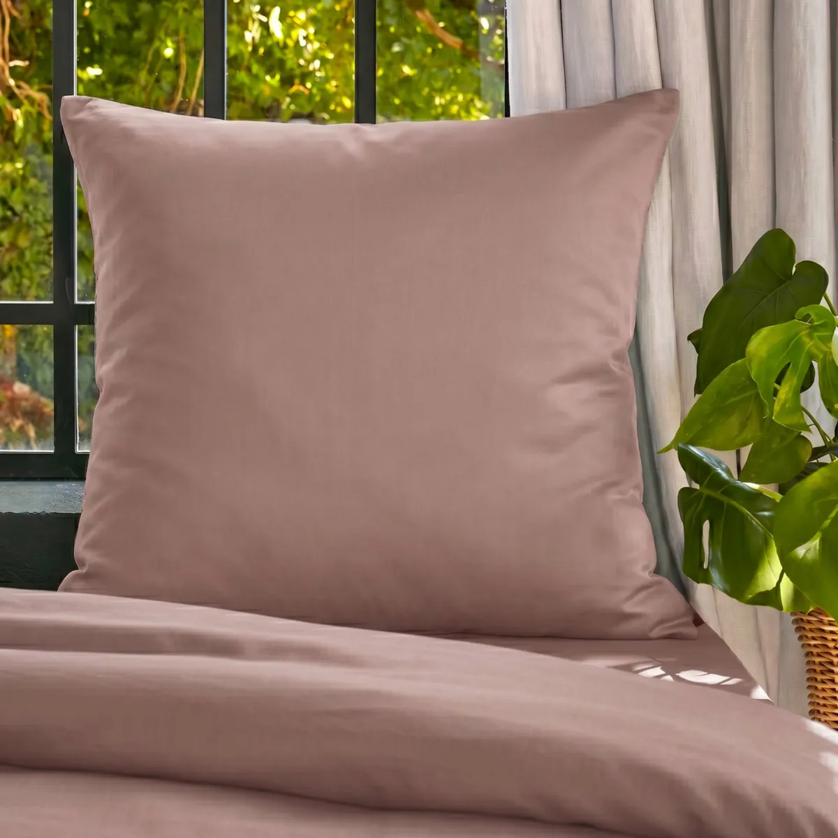 Federa per cuscino da letto quadrata in lyocell Tencel™ lavato (80 x 80 cm) Olivia Rosa blush